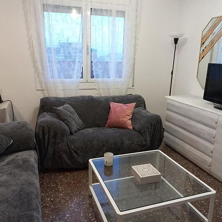Cozy And Sunny Penthouse Fira Bcn Daire L'Hospitalet de Llobregat Dış mekan fotoğraf