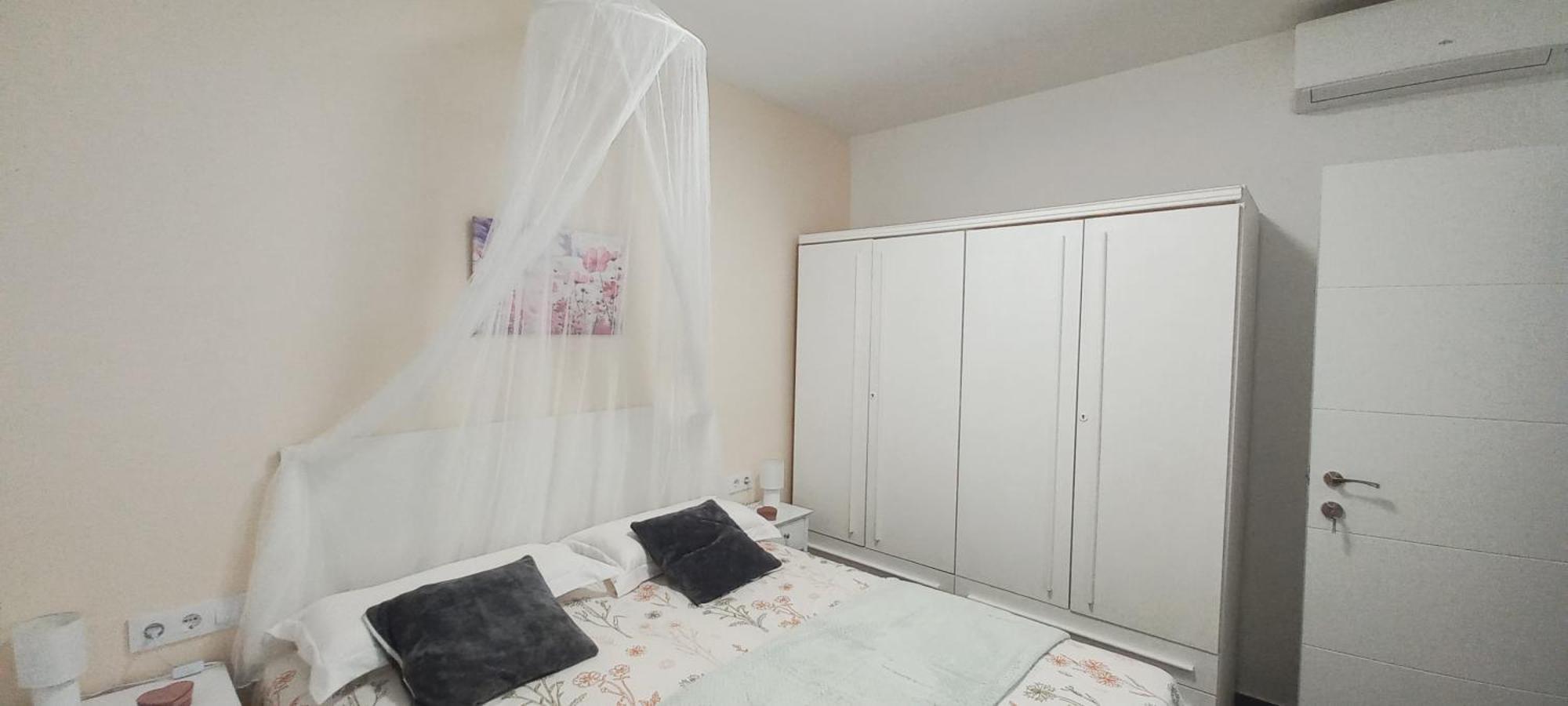Cozy And Sunny Penthouse Fira Bcn Daire L'Hospitalet de Llobregat Dış mekan fotoğraf