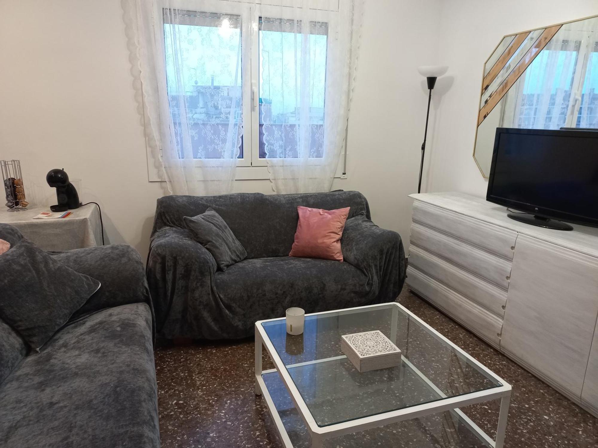 Cozy And Sunny Penthouse Fira Bcn Daire L'Hospitalet de Llobregat Dış mekan fotoğraf