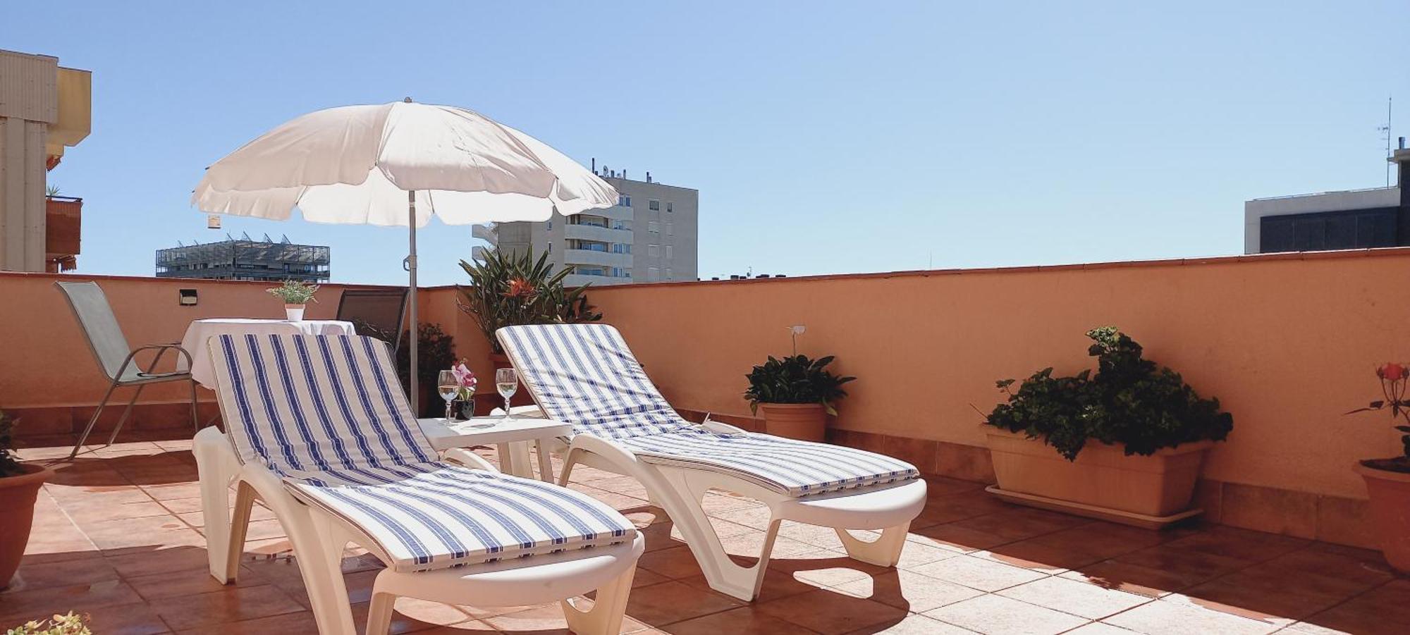 Cozy And Sunny Penthouse Fira Bcn Daire L'Hospitalet de Llobregat Dış mekan fotoğraf